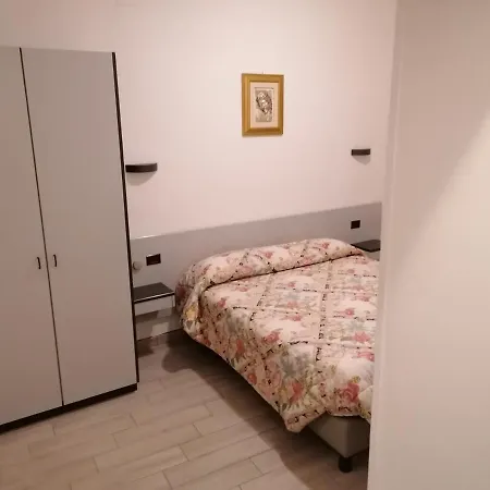 Centrale ホテル *